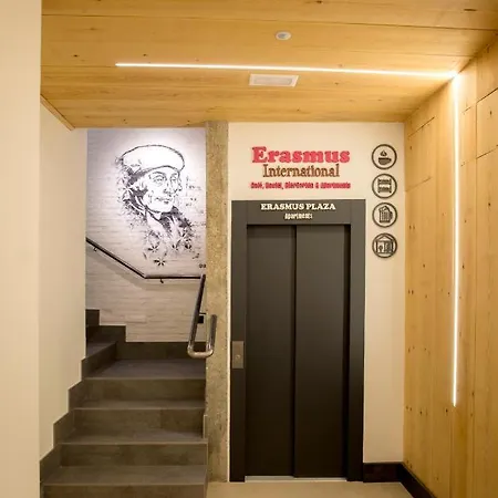 Erasmus Plaza Apartment